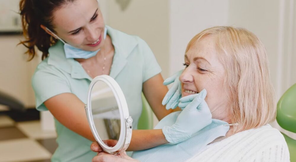 Especialidades-Dental-House-01_0000_Odontogeriatria-min